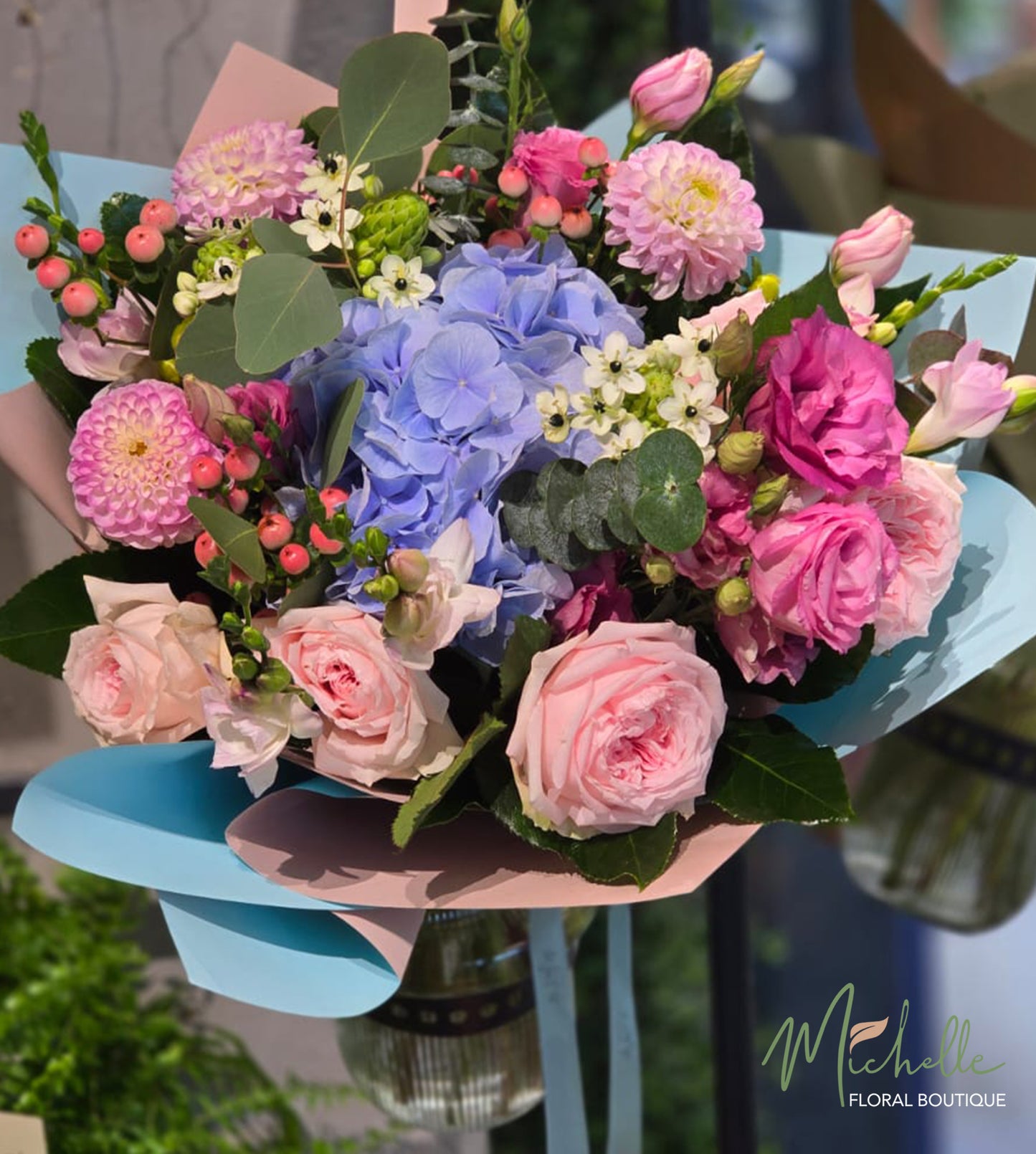 Buchet happy