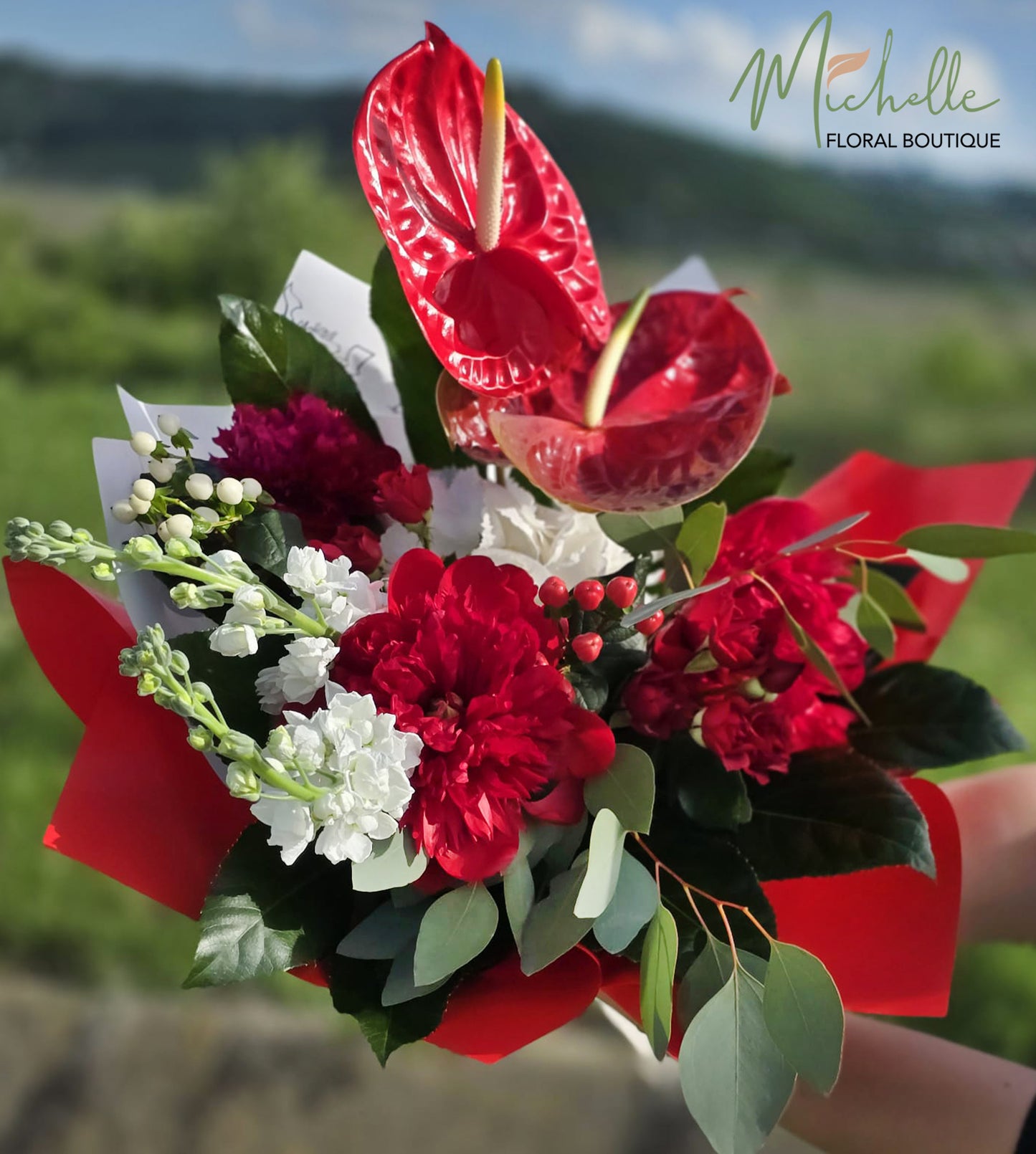 Buchet red and white