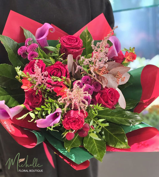 Buchet rosu delicat