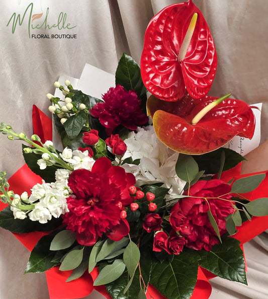 Buchet red and white