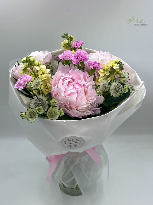 Buchet delicat cu bujori