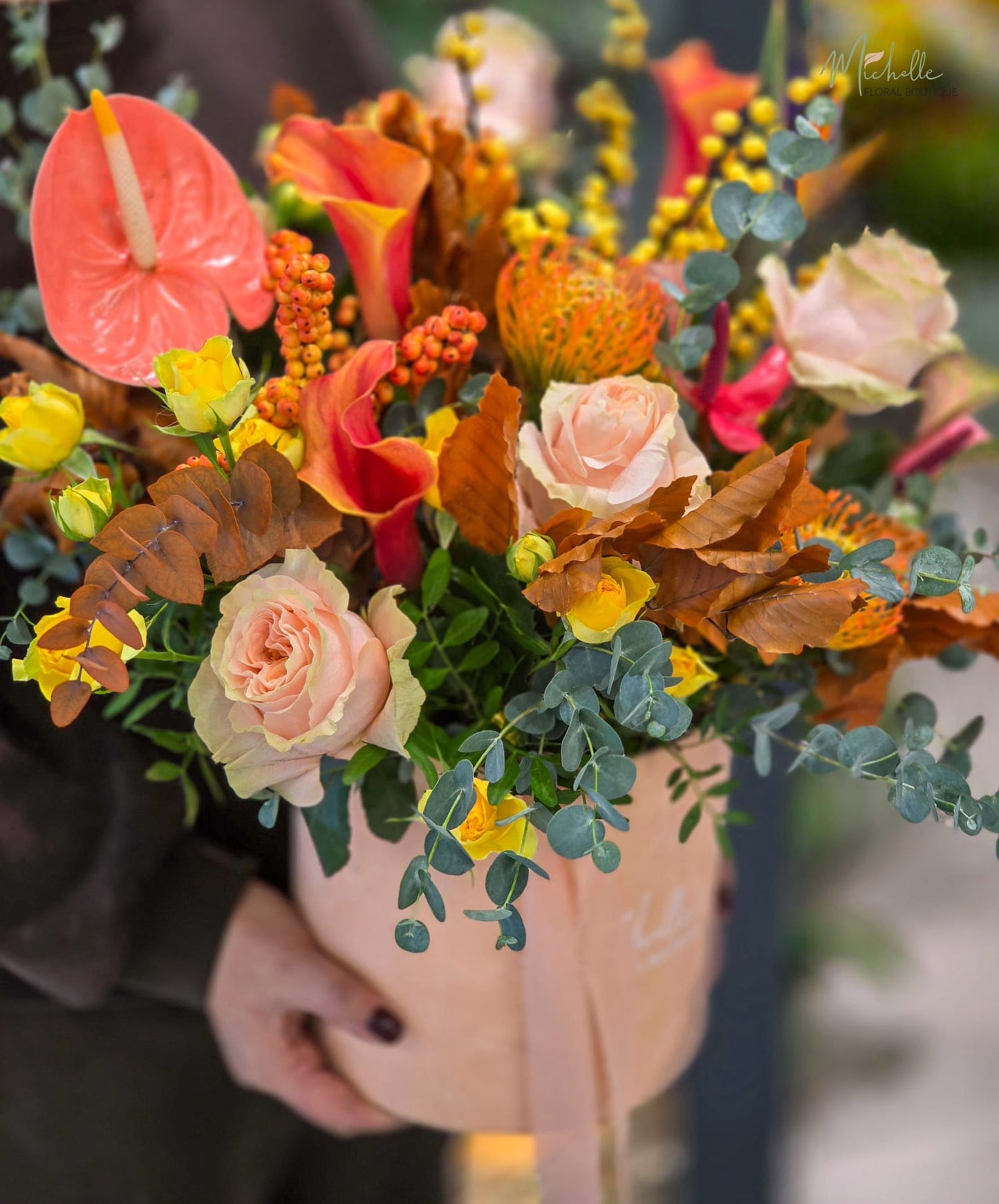 Aranjament elegant in cutie de catifea