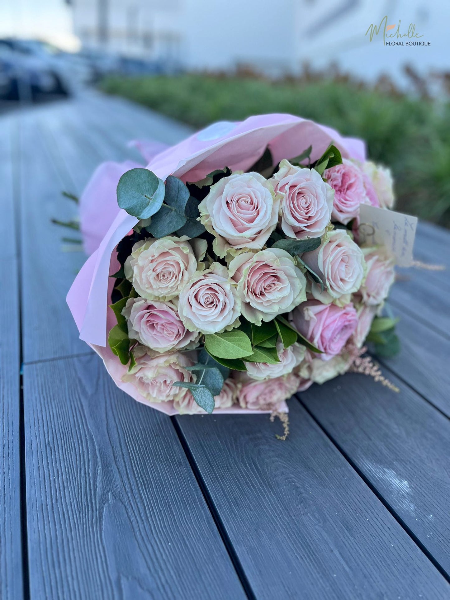 Buchet elegant si parfumat