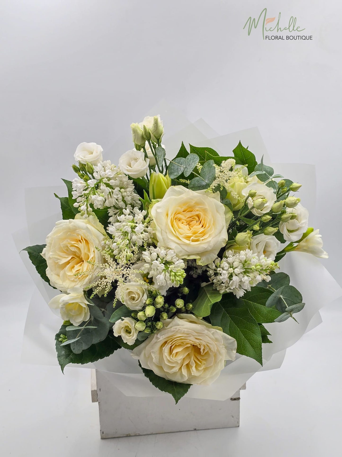 Buchet delicat cu liliac